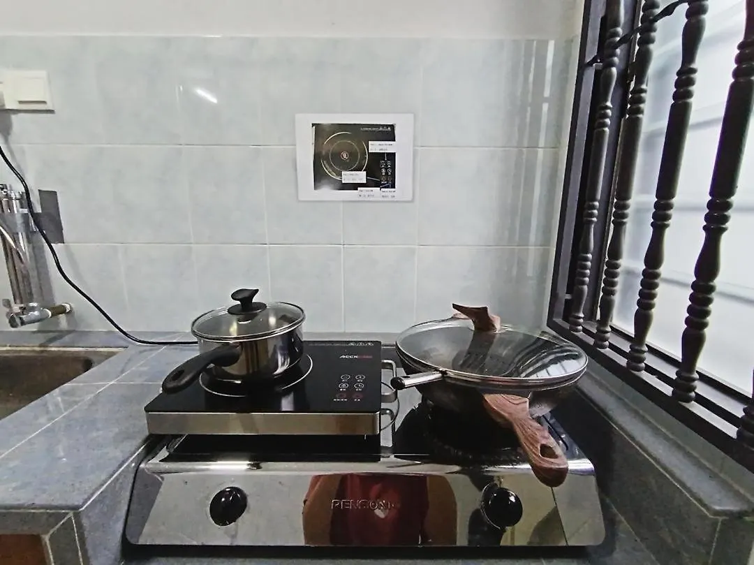Leisure Corner 25 Daire Bukit Mertajam Pansiyon